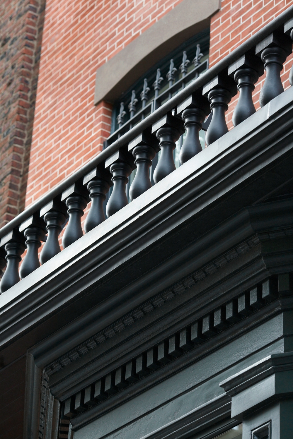 Cast iron low railing for balcony in Manhattan